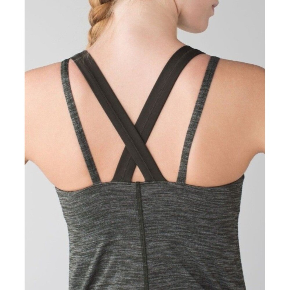 Lululemon Women's Tank Size 4 Green Camo Run For Gold Built in Bra Workout Top